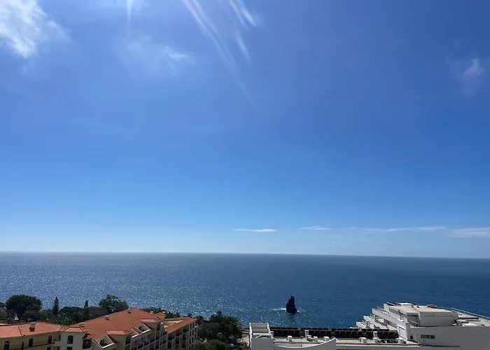 Daire Island Time With Sea View Funchal